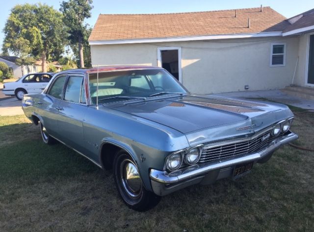 1965 Chevrolet Impala - photo 2