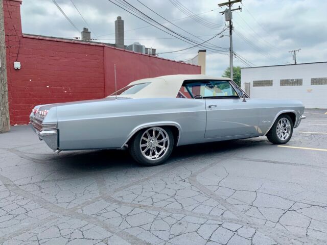 1965 Chevrolet Impala -- - photo 12