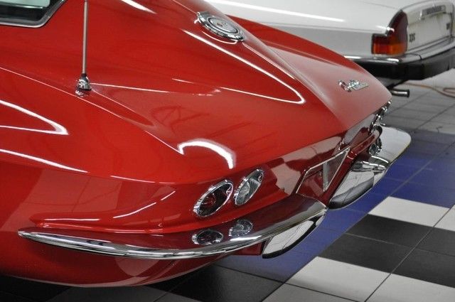 1965 Chevrolet Corvette - photo 10