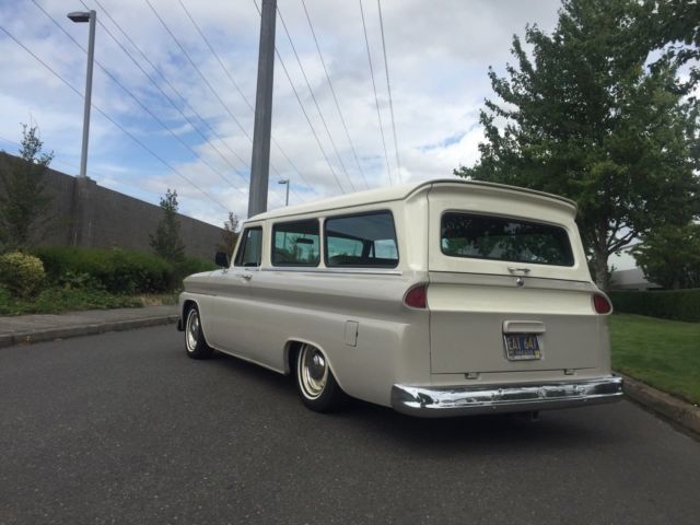 1965 Chevrolet Suburban Custom - photo 3