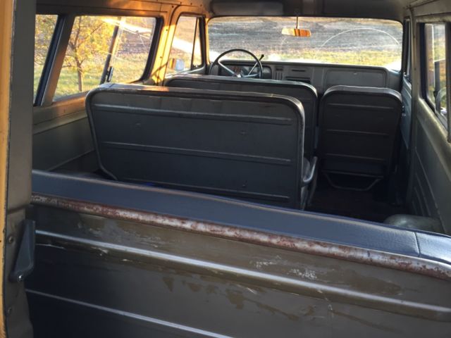1965 Chevrolet Suburban - photo 11