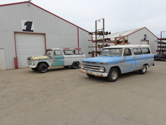 1965 CHEVROLET SUBURBAN CUSTOM WITH MONTANA PARTS TRUCK 1965 Chevrolet Suburban