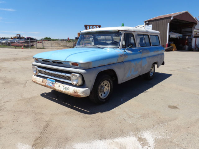 1965 Chevrolet Suburban - photo 3