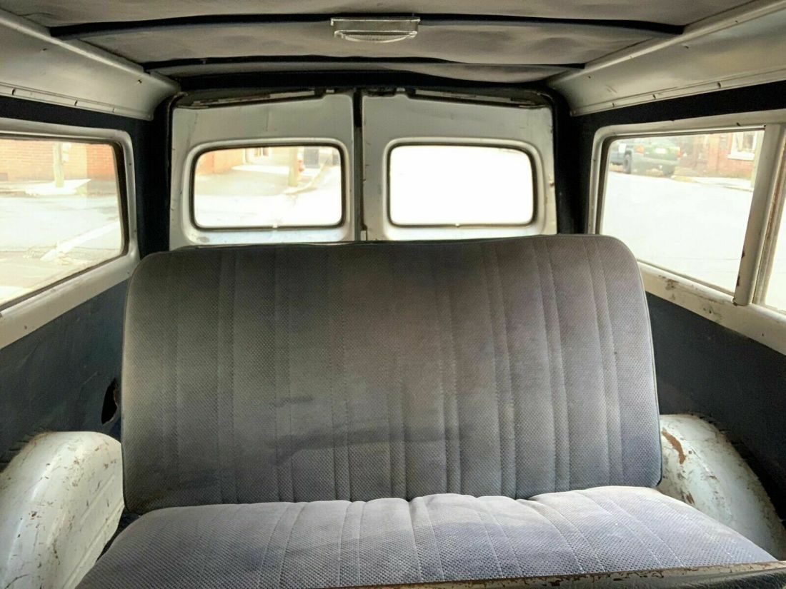 1965 Chevrolet Suburban - photo 10