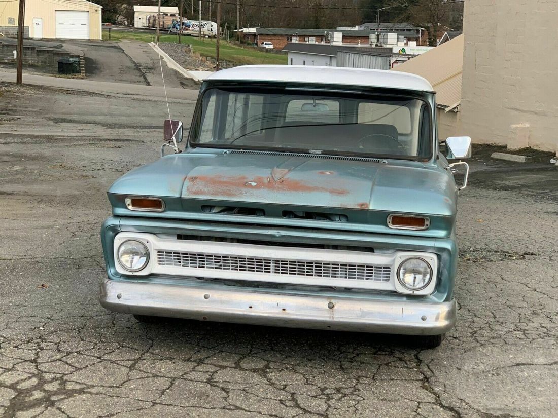 1965 Chevrolet Suburban - photo 4