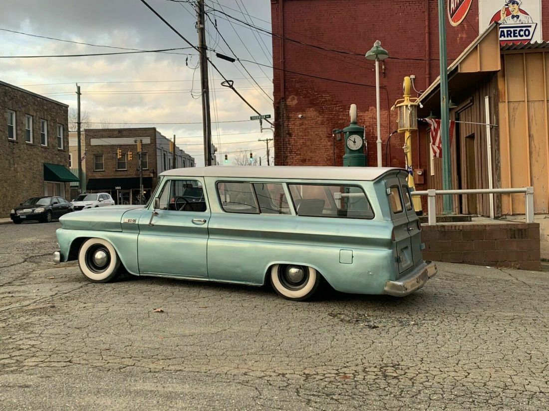 1965 Chevrolet Suburban - photo 5