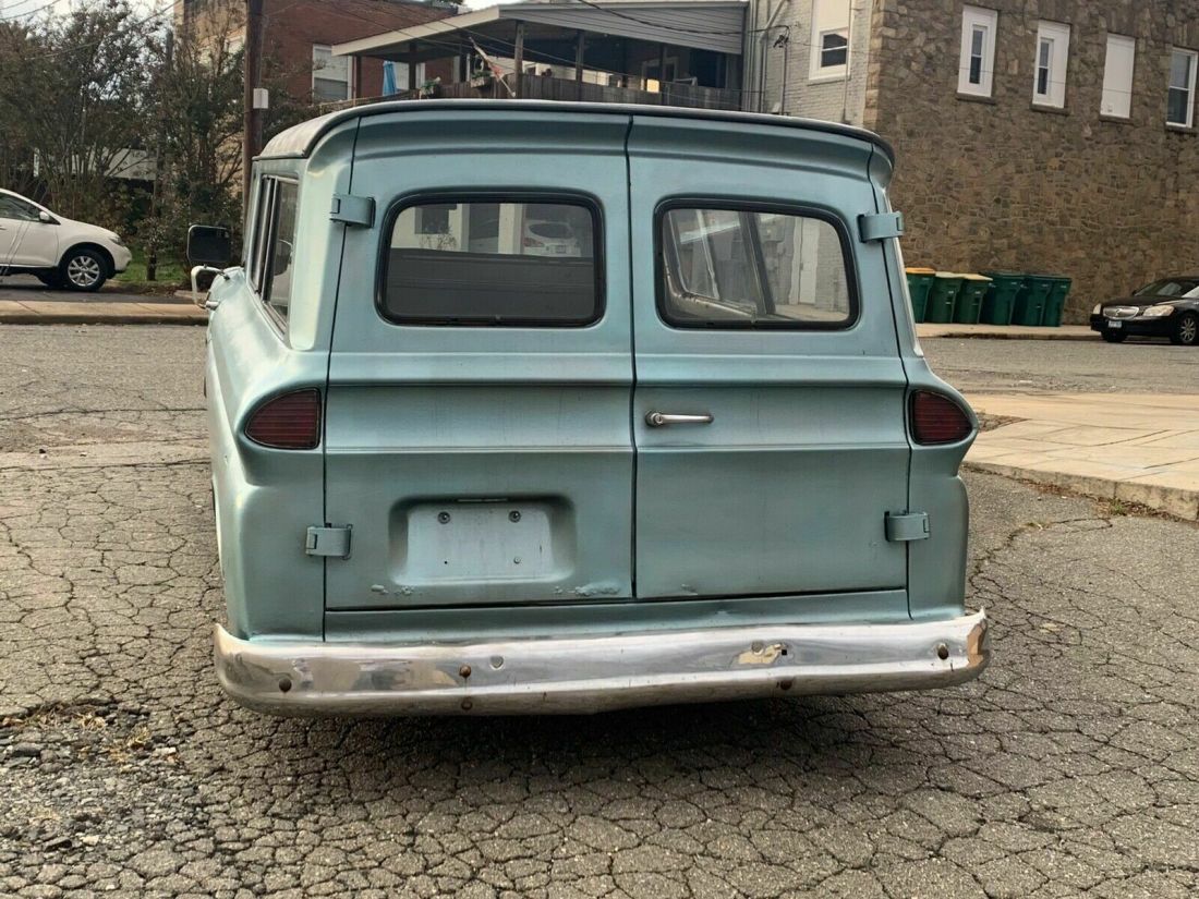 1965 Chevrolet Suburban - photo 6