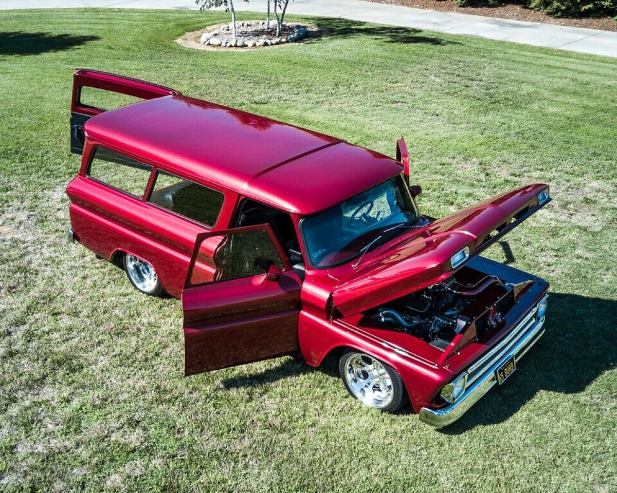 1965 Chevrolet Suburban - photo 10