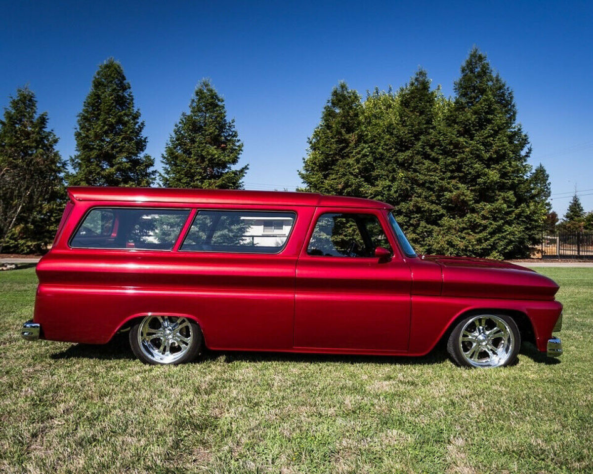 1965 Chevrolet Suburban - photo 6