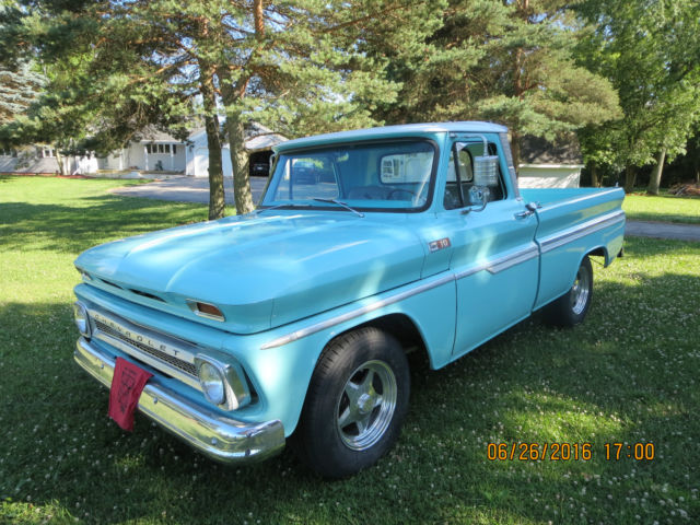 1965 Chevrolet C-10 Custom - photo 10