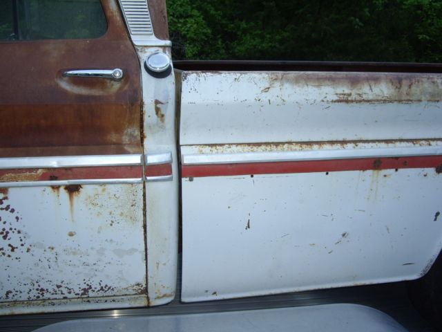 1965 Chevrolet C-10 C-10 Custom Cab - photo 10