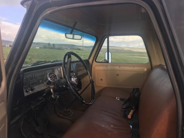 1965 Chevrolet Suburban K10 - photo 7