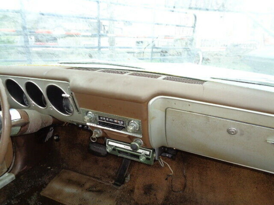 1965 Chevrolet Corvair - photo 2