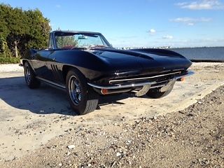 1965 Chevrolet Corvette covertable - photo 12