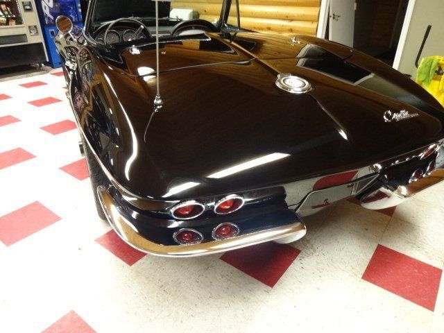 1965 Chevrolet Corvette - photo 6