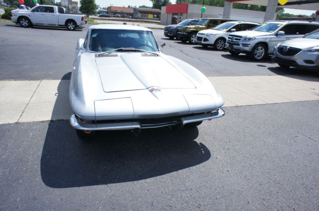 1965 Chevrolet Corvette STINGRAY - photo 3