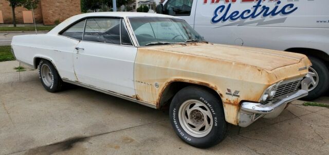 1965 Chevy Impala 2 Door 396 All Glass, Trim, Parts Here Except Wheels, Radiator 1965 Chevrolet Impala