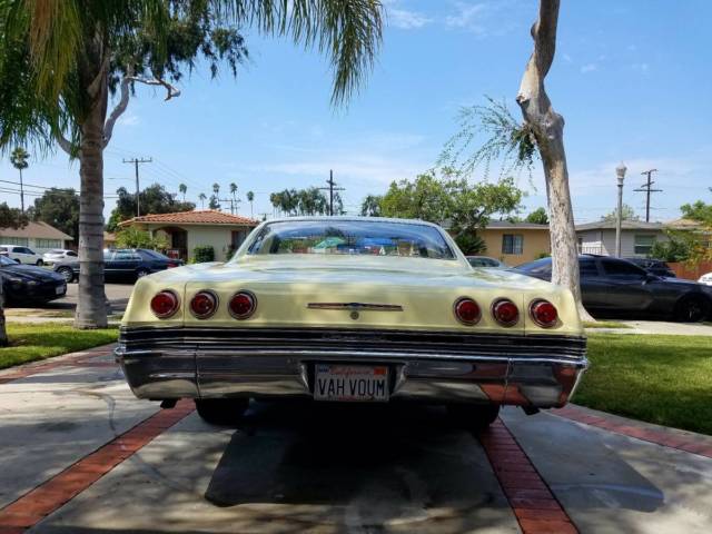 1965 Chevrolet Impala - photo 2