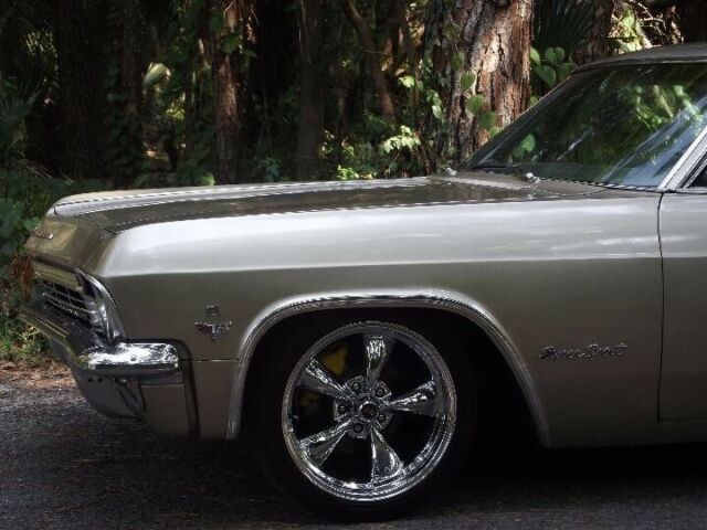 1965 Chevrolet Impala SS - photo 3