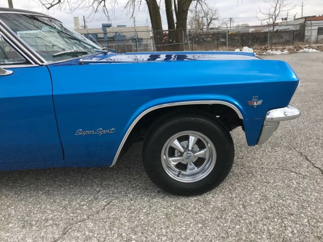 1965 Chevrolet Impala - photo 2