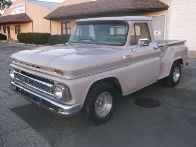 1965 chevy Short Box, Extra Clean & Solid New Mexico Truck, 283 V8 1965 Chevrolet C-10 Custom