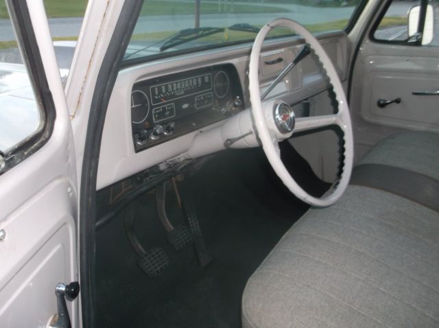 1965 Chevrolet C-10 Custom - photo 9