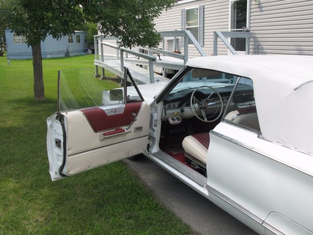 1965 Chrysler 300 Series - photo 2