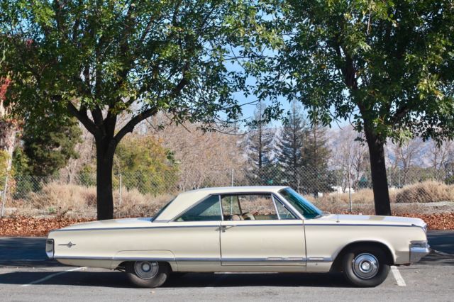 1965 Chrysler 300 Series - photo 2