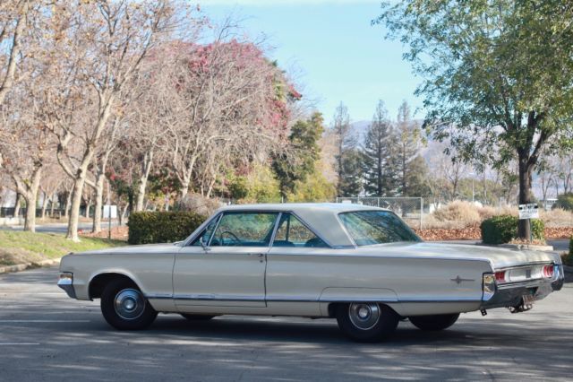 1965 Chrysler 300 Series - photo 3