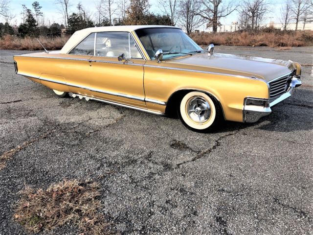 1965 Chrysler 300 Series - photo 2