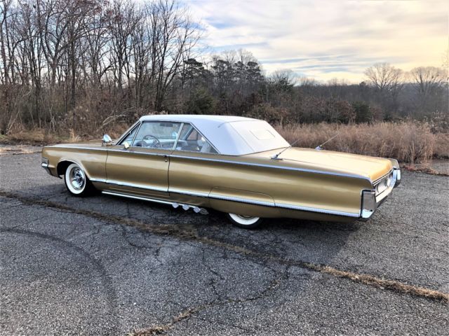 1965 Chrysler 300 Series - photo 5