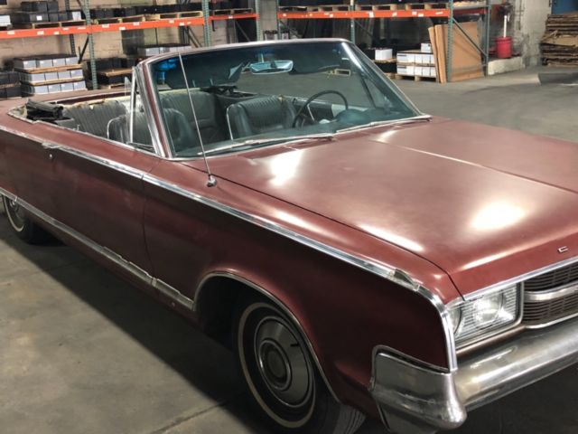 1965 Chrysler 300 Series Convertible - photo 2