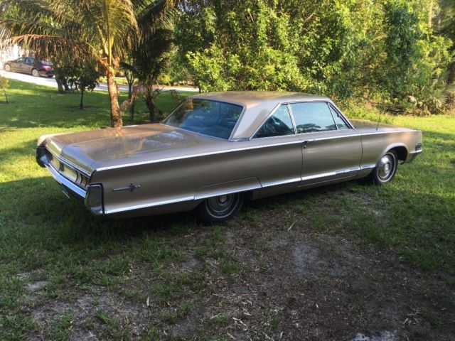 1965 Chrysler 300 Series - photo 4