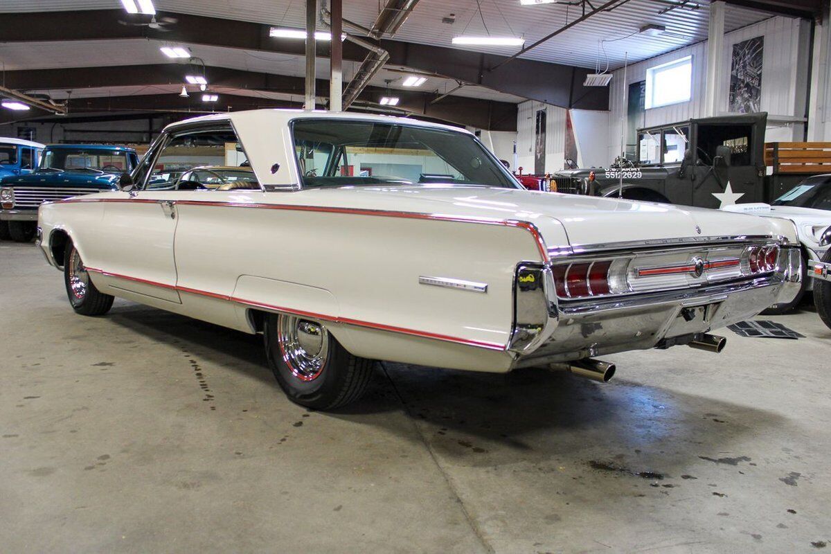 1965 Chrysler 300L - photo 3