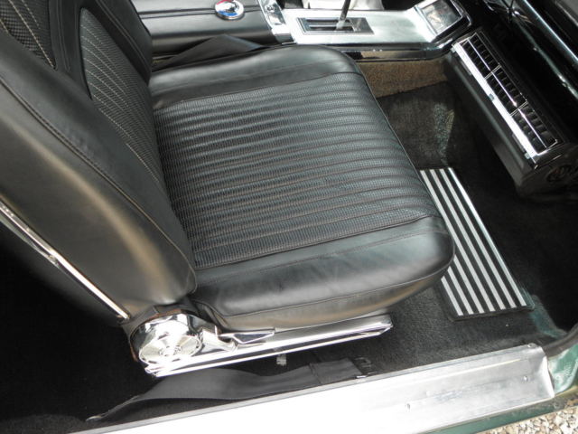 1965 Chrysler 300 Series 300 L - photo 12