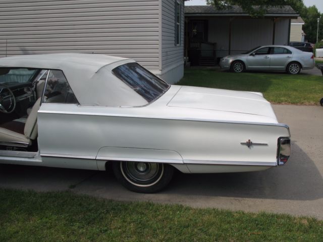 1965 Chrysler 300 Series - photo 4
