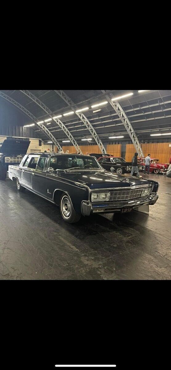1965 Chrysler Imperial Barrerios Presidential Limousine - photo 10