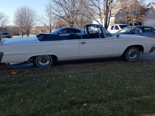 1965 Chrysler Imperial Crown 6.8L CONVERTIBLE 1965 Chrysler Imperial Crown
