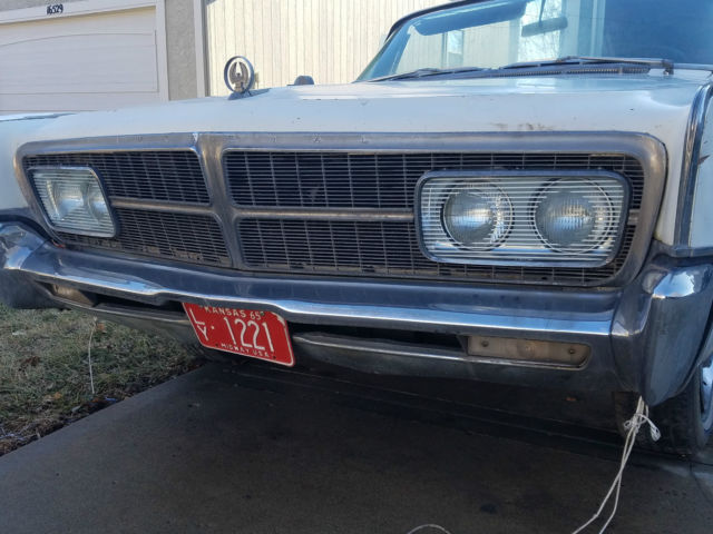 1965 Chrysler Imperial Crown - photo 2