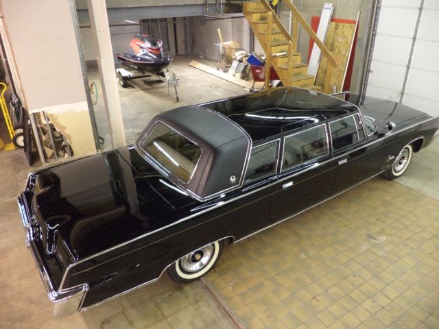1965 Chrysler Imperial Ghia Limousine - photo 2