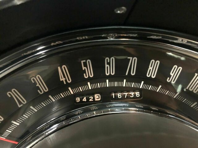 1965 Chrysler Newport 4 dr sedan - photo 5