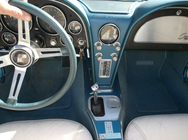 1965 Chevrolet Corvette stang ray - photo 9