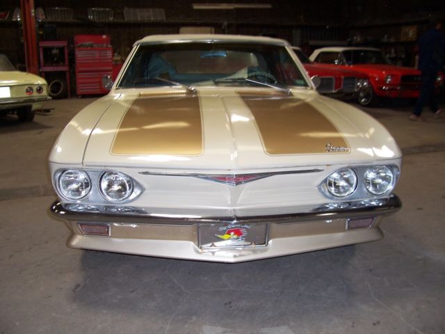 1965 Chevrolet Corvair Runs Drives Body Inter VGood 110hp 2 spd auto - photo 2
