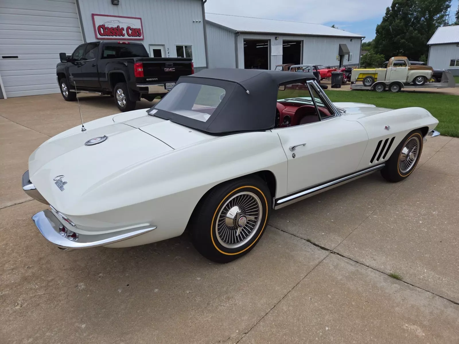 1965 Chevrolet Corvette - photo 9