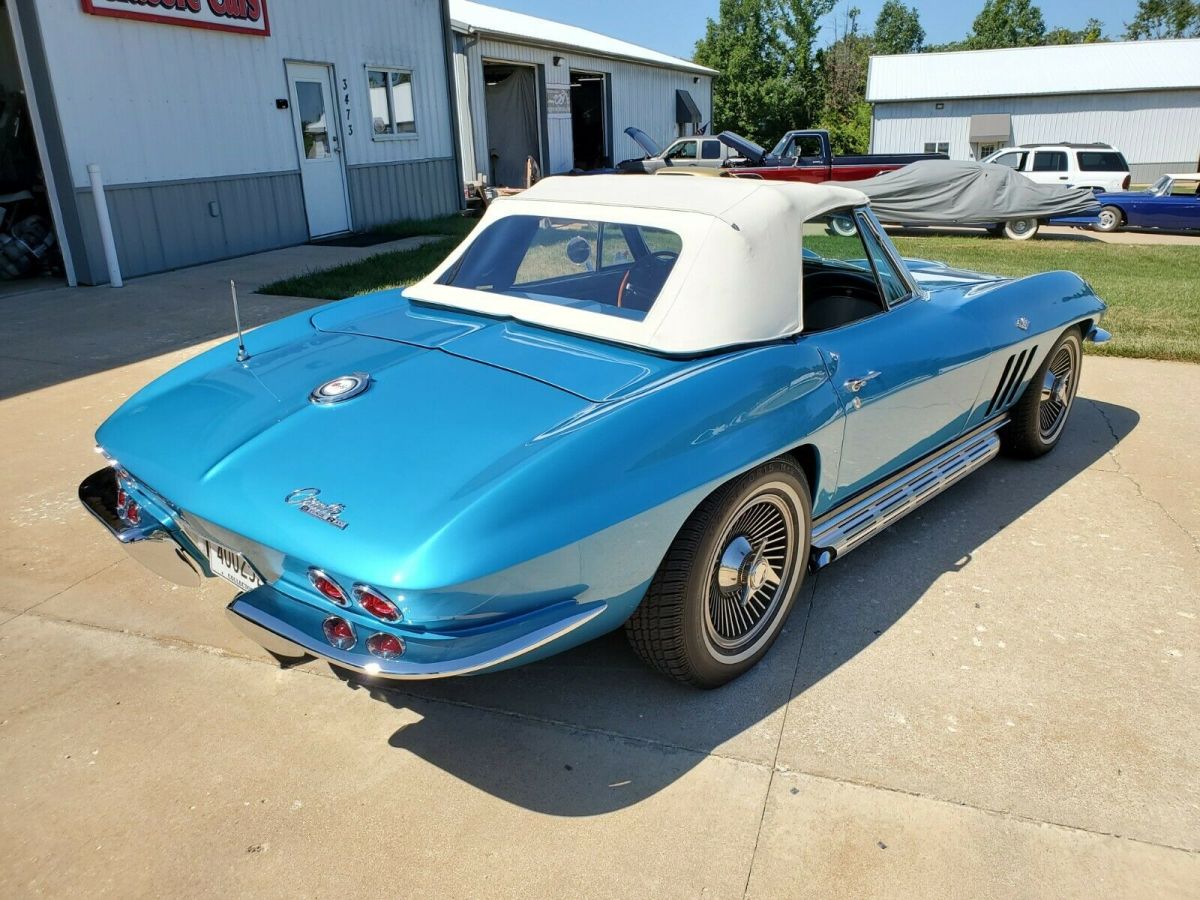 1965 Chevrolet Corvette - photo 6