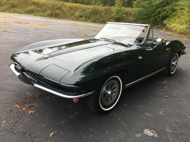 1965 Chevrolet Corvette - photo 4