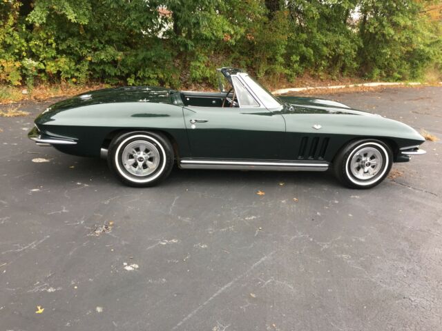 1965 Chevrolet Corvette - photo 6