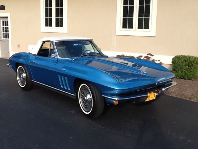 1965 Corvette 365 HP 2Tops 5 KH-KO's + FrameOff NCRS Regional Top Flight 97+% 1965 Chevrolet Corvette Classic Collector Convertible