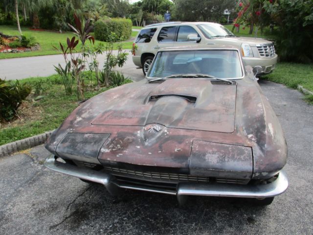 1965 Chevrolet Corvette - photo 2