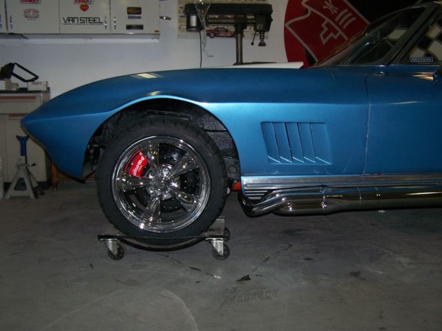 1965 Chevrolet Corvette 2 Door Convertible - photo 3